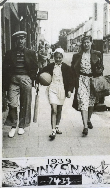 Pop wife and young Renee