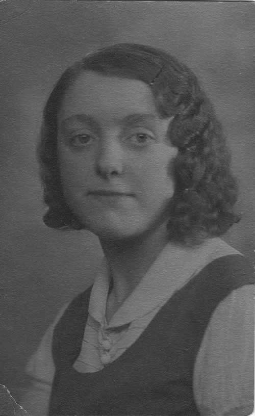 Kitty, very young Kitty in black and white